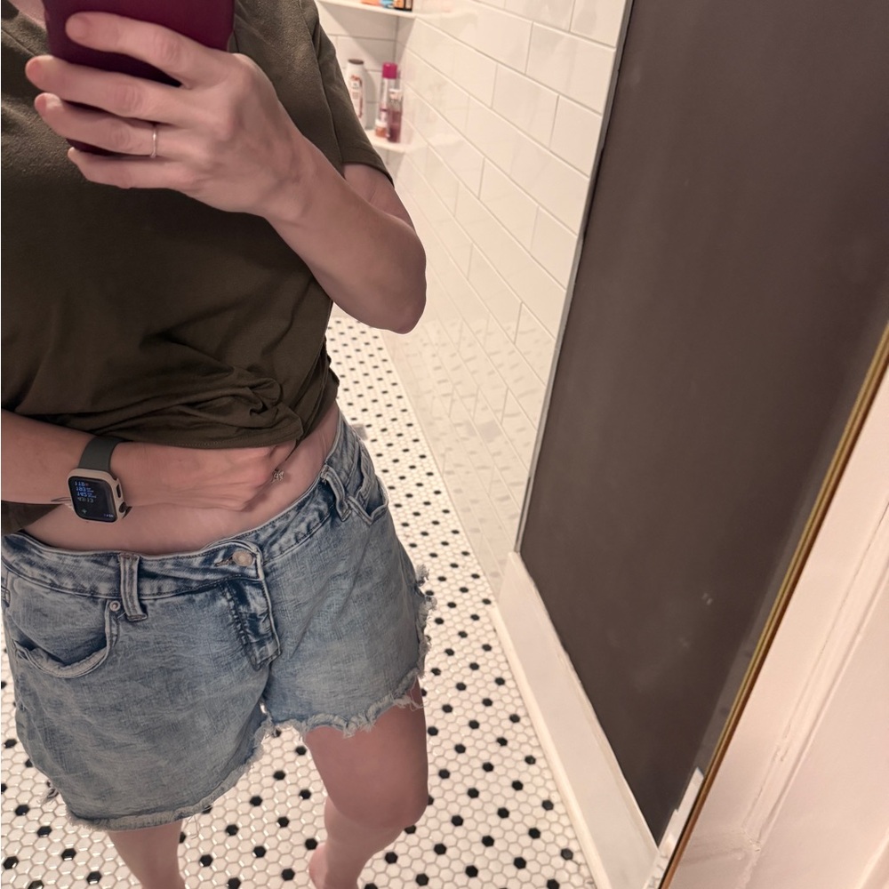 Time and Tru Light Blue Jean Shorts - Picture 5 of 6